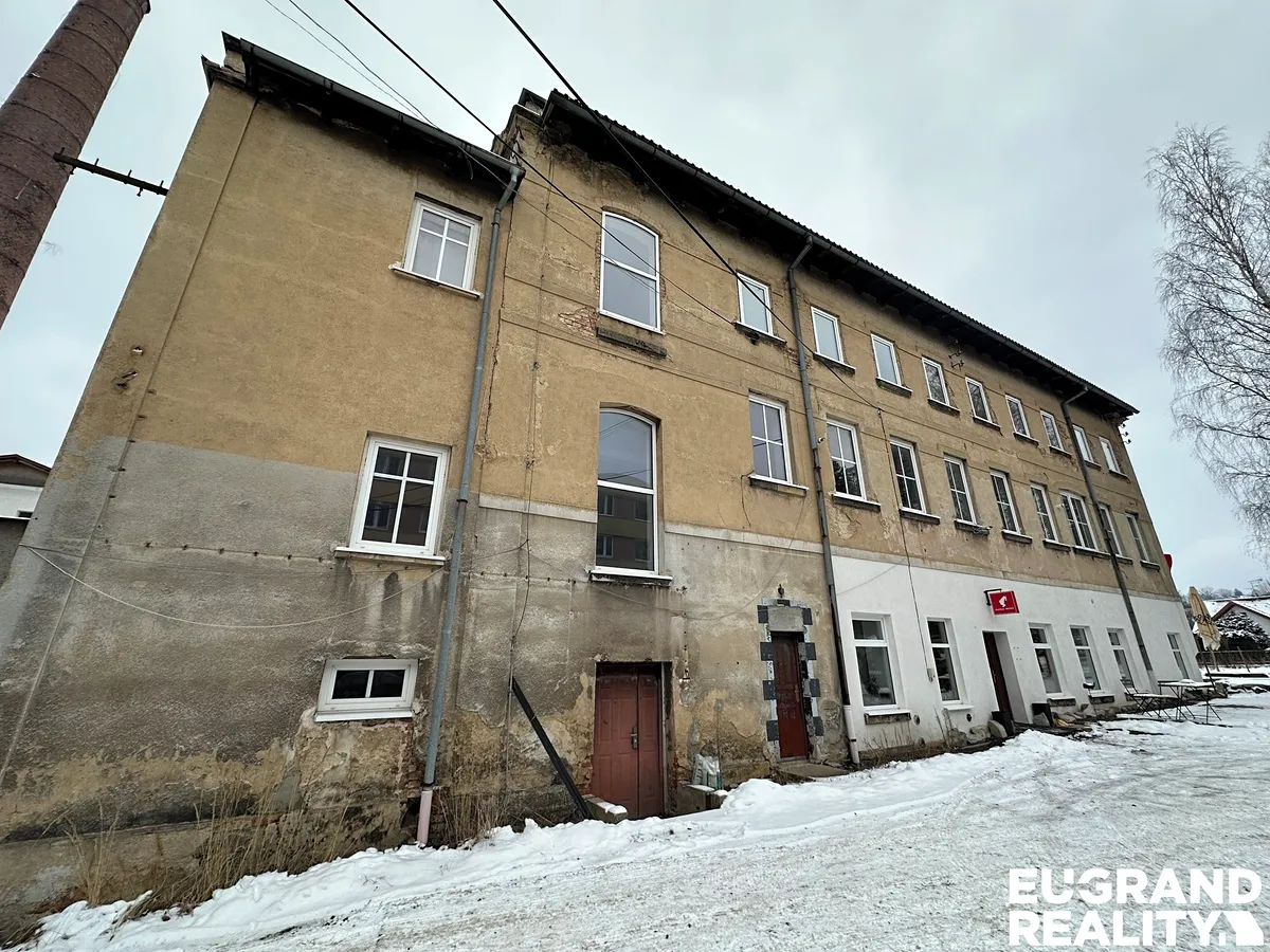 Prodej obchodního prostoru 900 m²